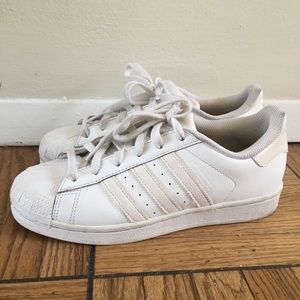 Adidas Superstars -White- Size 6